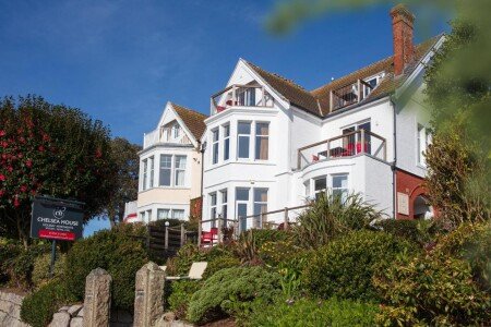 Apartment 4 guests, with gym