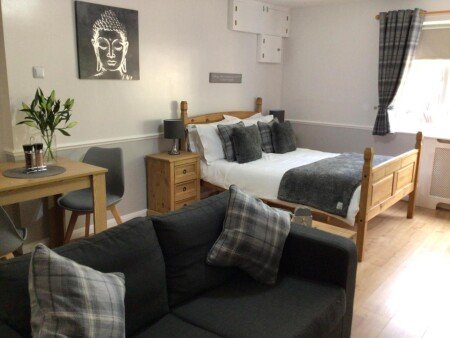 Bed and breakfast 1 bedroom, with garden