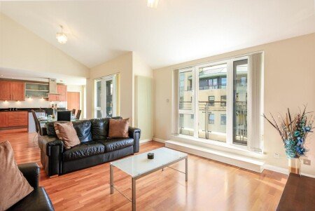 Apartment 3 bedrooms, with jacuzzi