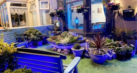 Bed and breakfast 3 guests, with garden