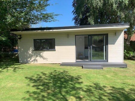 Apartment 1 bedroom, with garden