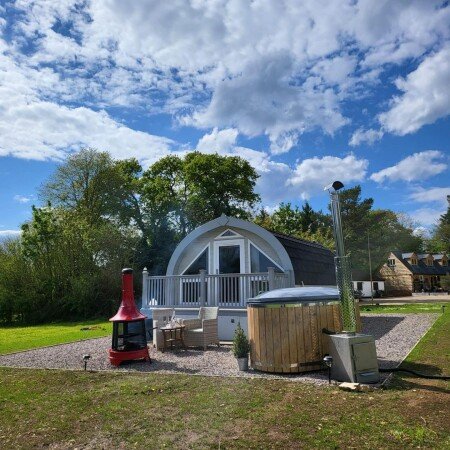 House 1 bedroom, with jacuzzi