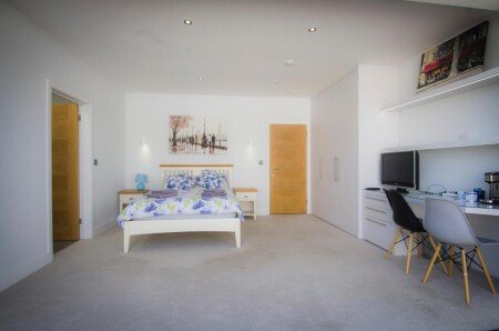 Bed and breakfast 1 bedroom, with garden