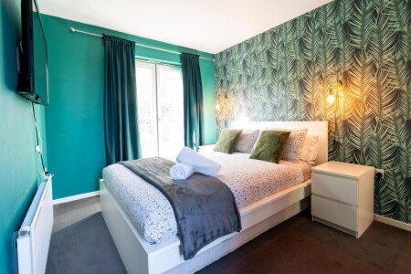 House 4 bedrooms, with garden