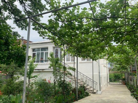 Hostel 3 guests, with garden