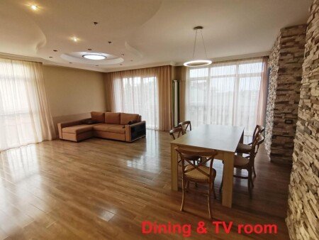 Apartment 5 bedrooms, with air conditioning