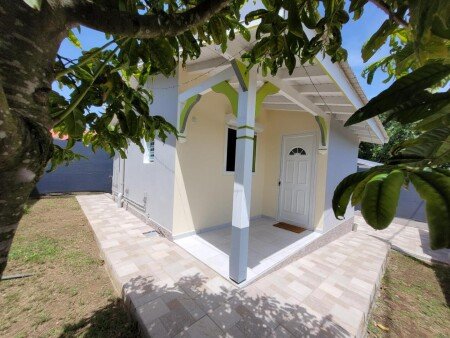 Camping / Mobil Home 2 voyageurs, avec jardin