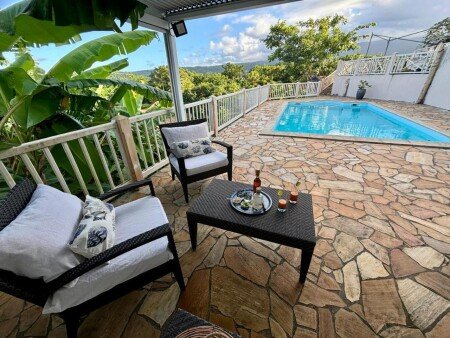Bed and breakfast 1 chambre, avec piscine