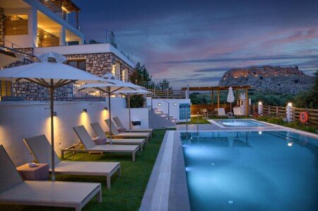 Hotel con piscina
