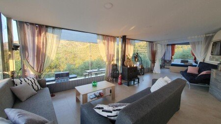 Camping / Mobil Home 2 chambres, avec piscine