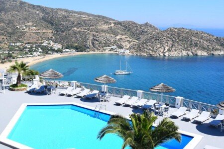 Hotel con piscina