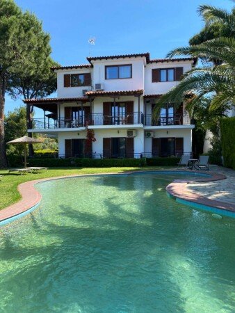 Gîte 2 voyageurs, avec piscine