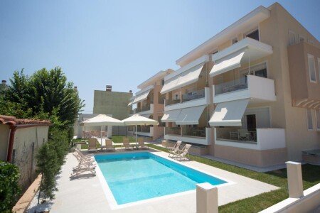 Aparthotel 4 ospiti, con piscina