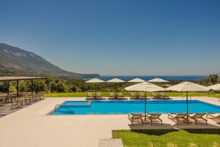 Aparthotel 5 ospiti, con piscina