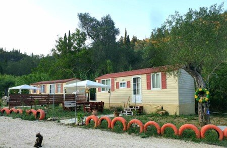 Camping / Mobil Home 2 chambres, avec salle de sport