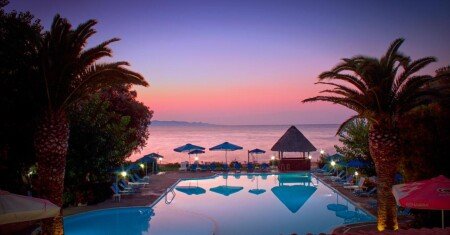 Camping / Mobil Home 4 voyageurs, avec piscine