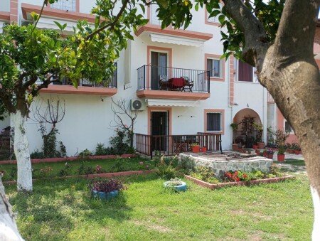 Apartment 3 guests, with garden