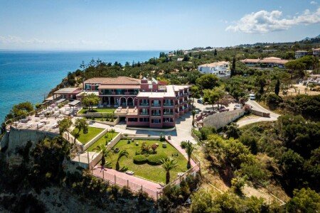 Hotel con giardino
