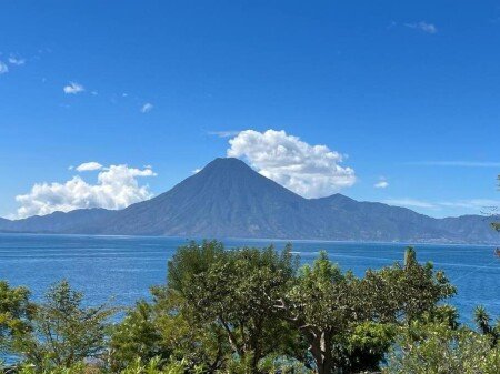 House 4 bedrooms, with pool