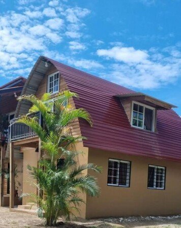 Casa 1 habitación, con jardín