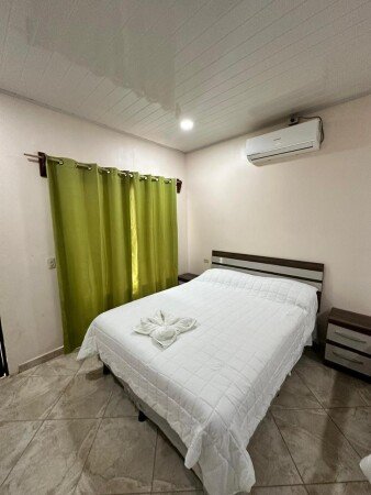 Hotel con piscina