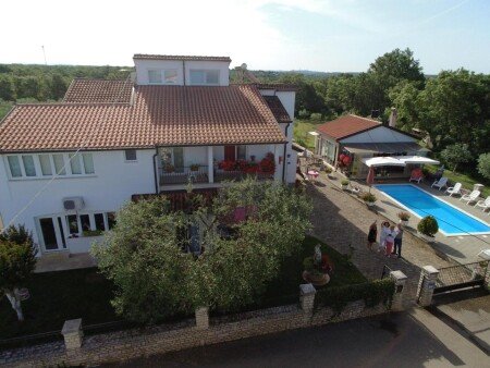 Bed and breakfast 1 camera, con piscina