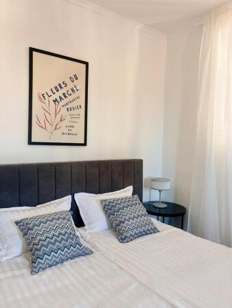 Bed and breakfast 3 guests, with air conditioning