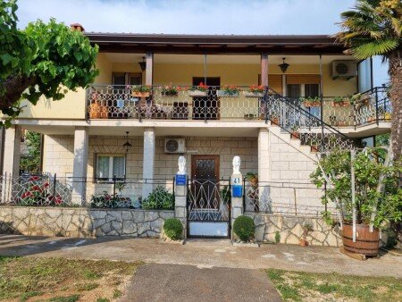 Appartamento 5 ospiti, con giardino