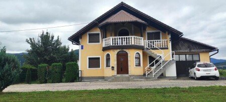 Wohnung 2 Schlafzimmer, mit Garten