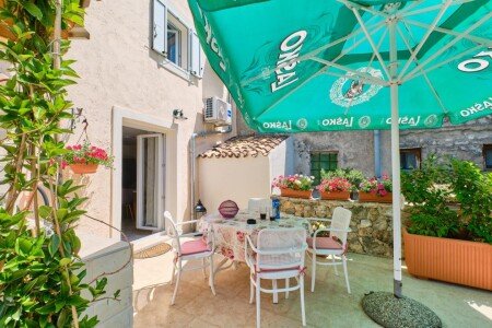 Appartamento 2 camere, con giardino