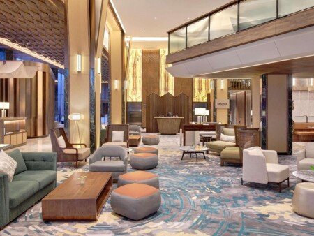 Hotel mit Pool