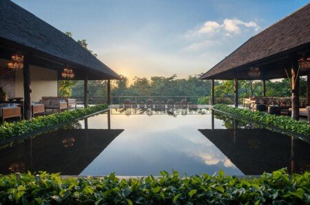 Hotel con piscina