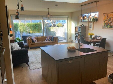 Casa 2 camere, con giardino