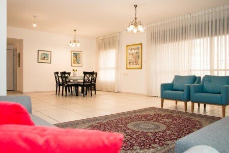 Wohnung 4 Schlafzimmer, mit Klimaanlage