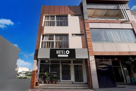 Hotel with air conditioning