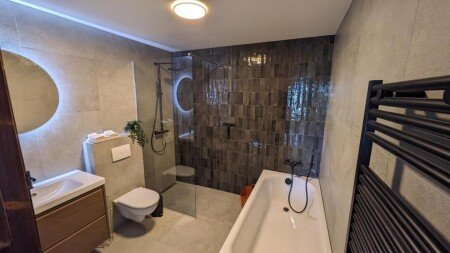 Wohnung 3 Schlafzimmer, mit WLAN