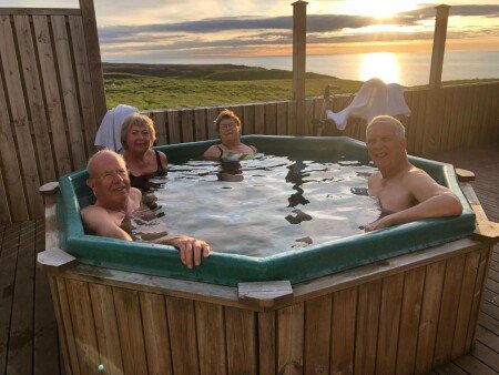 Bed and breakfast 3 guests, with jacuzzi