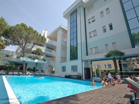Hotel con piscina