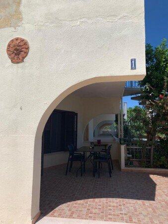 Casa 2 camere, con giardino