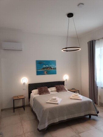 Casa 2 camere, con giardino