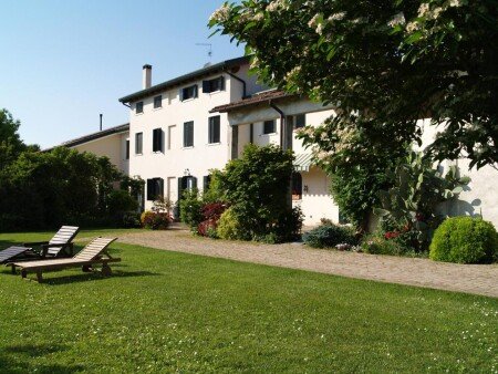 Bed and breakfast 4 ospiti, con giardino
