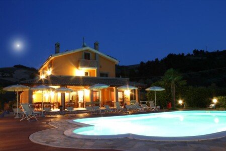 Bed and breakfast 4 ospiti, con piscina