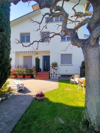 Bed and breakfast 4 ospiti, con giardino