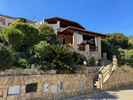 Villa 4 camere, con giardino