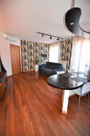 Wohnung 1 Schlafzimmer, mit Klimaanlage