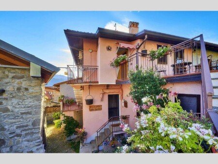 Casa 1 camera, con giardino