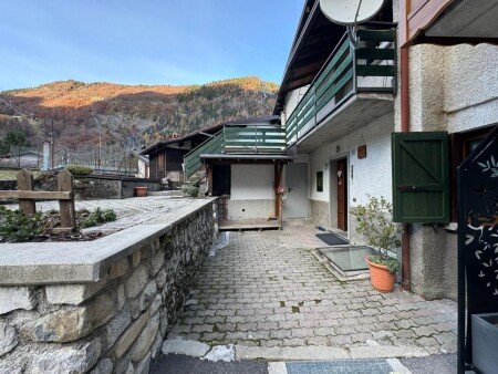 Casa 2 camere, con giardino