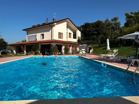 Bed and breakfast 3 ospiti, con piscina