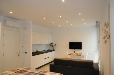 Aparthotel 6 ospiti, con giardino