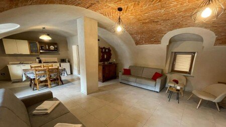 Appartamento 1 camera, con giardino